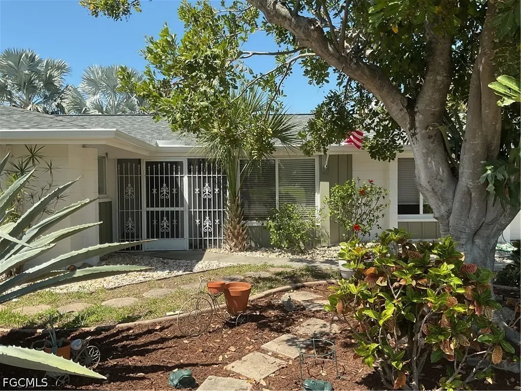 4617 Forest Glen Drive North Fort Myers FL 33903