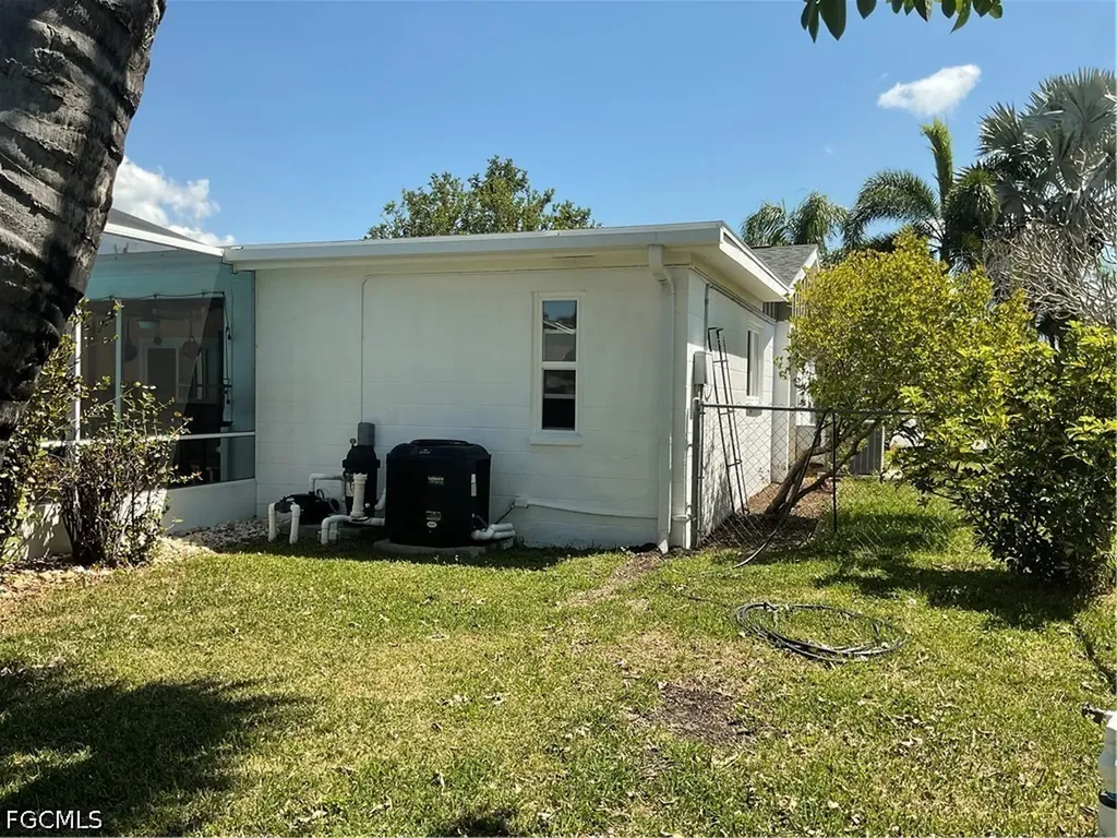 4617 Forest Glen Drive North Fort Myers FL 33903