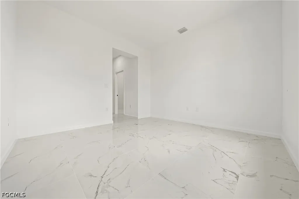 2810 72nd Street W Lehigh Acres FL 33971