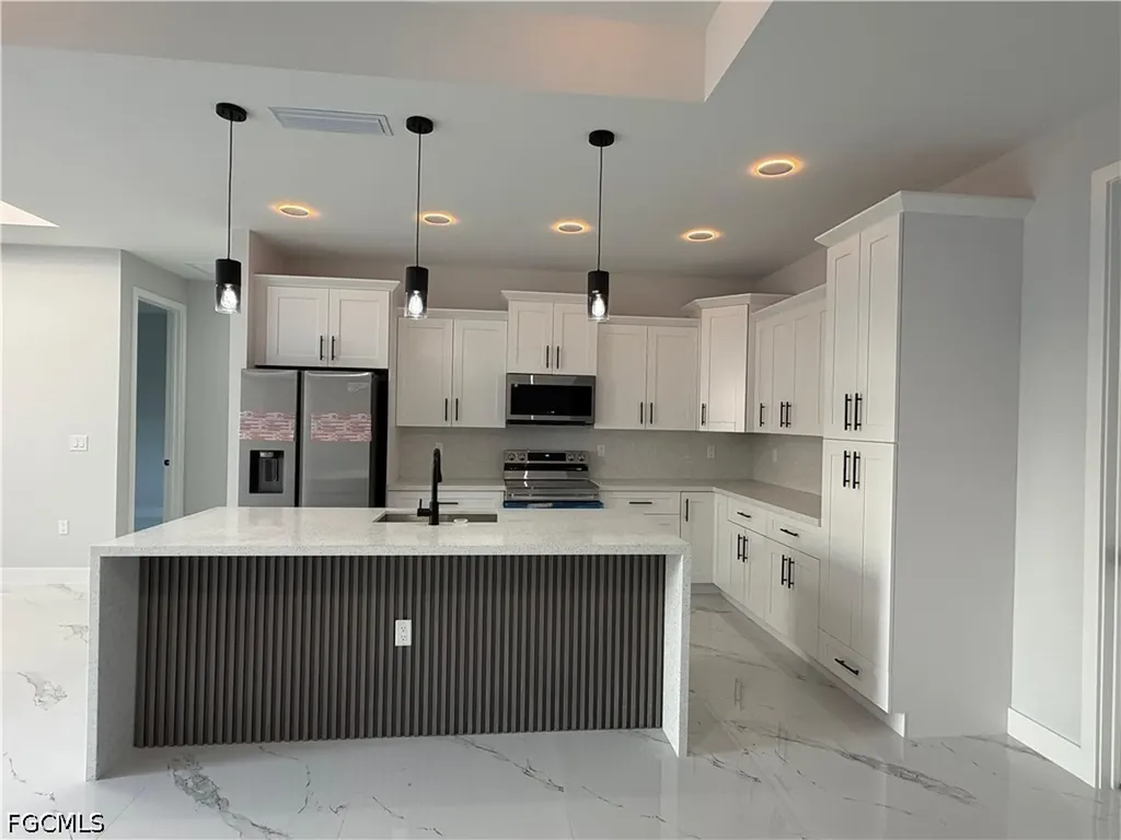 618 Thompson Avenue Lehigh Acres FL 33972