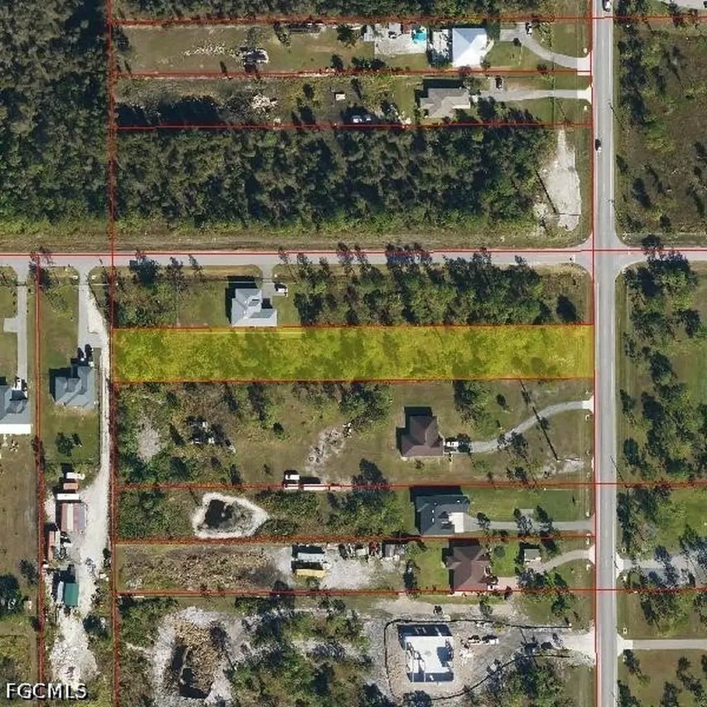 Xxxx Everglades Boulevard Naples FL 34120