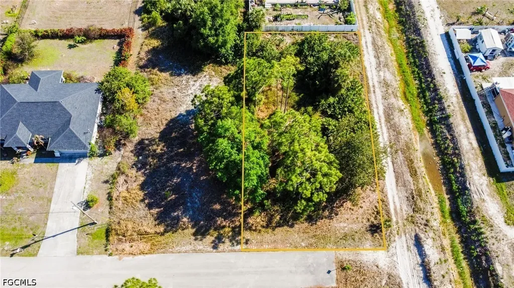 3421 39th Street SW Lehigh Acres FL 33976