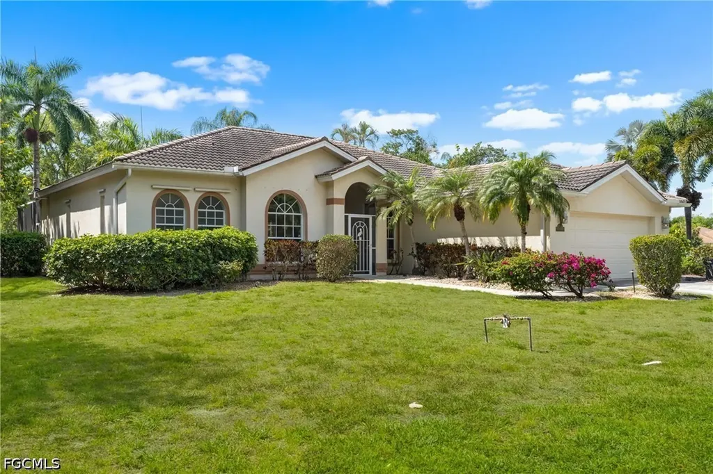 25900 Creekbend Drive Bonita Springs FL 34135