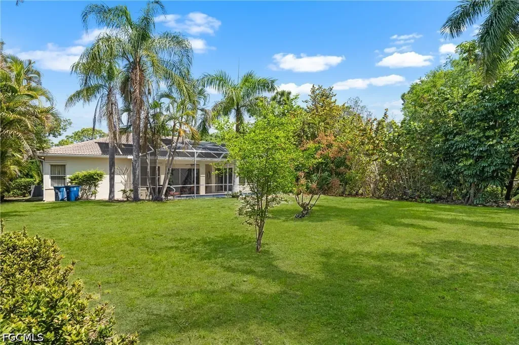 25900 Creekbend Drive Bonita Springs FL 34135