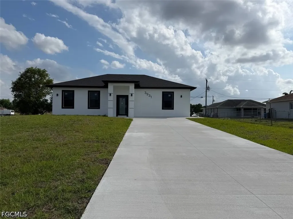 3931 Sunset Road Lehigh Acres FL 33971