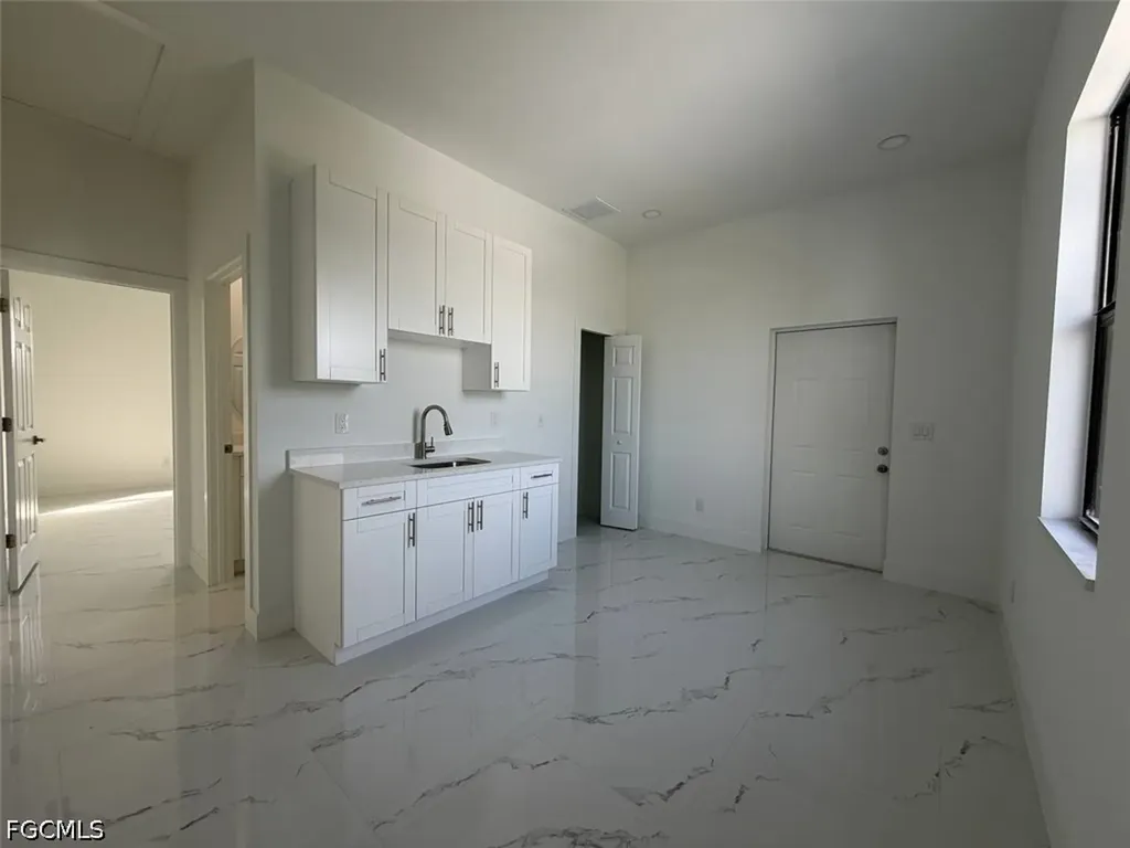 3931 Sunset Road Lehigh Acres FL 33971