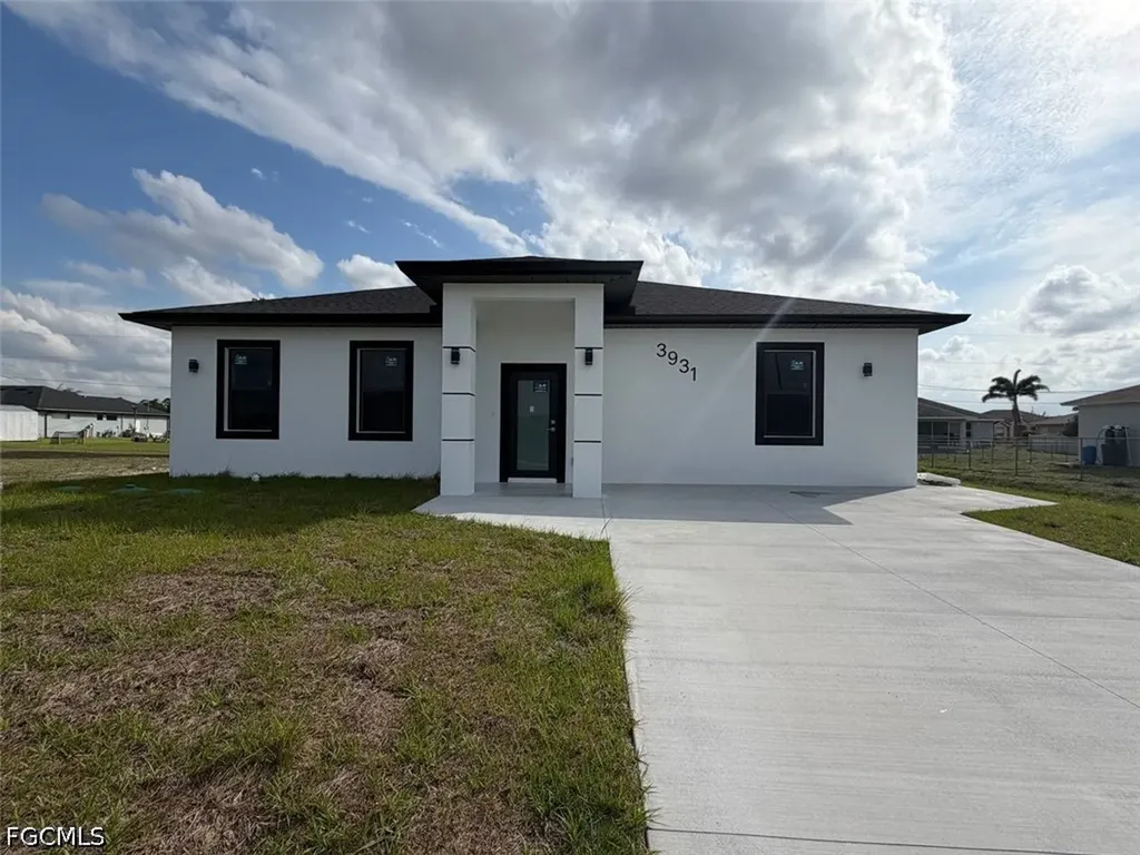 3931 Sunset Road Lehigh Acres FL 33971