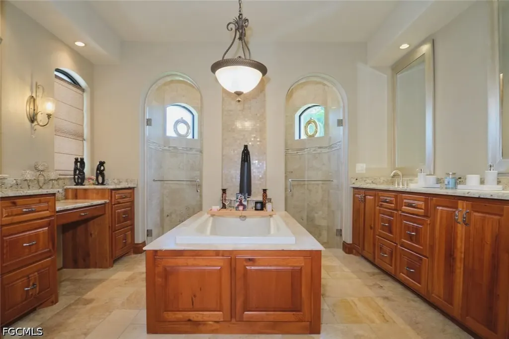 5306 SW 27th Place Cape Coral FL 33914