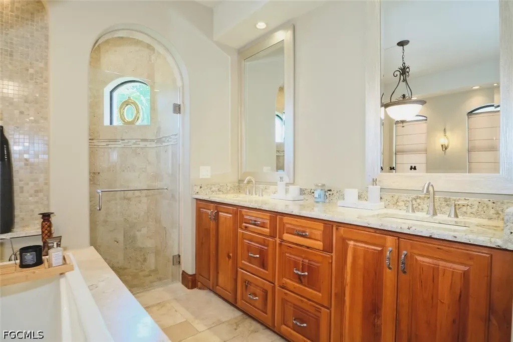 5306 SW 27th Place Cape Coral FL 33914