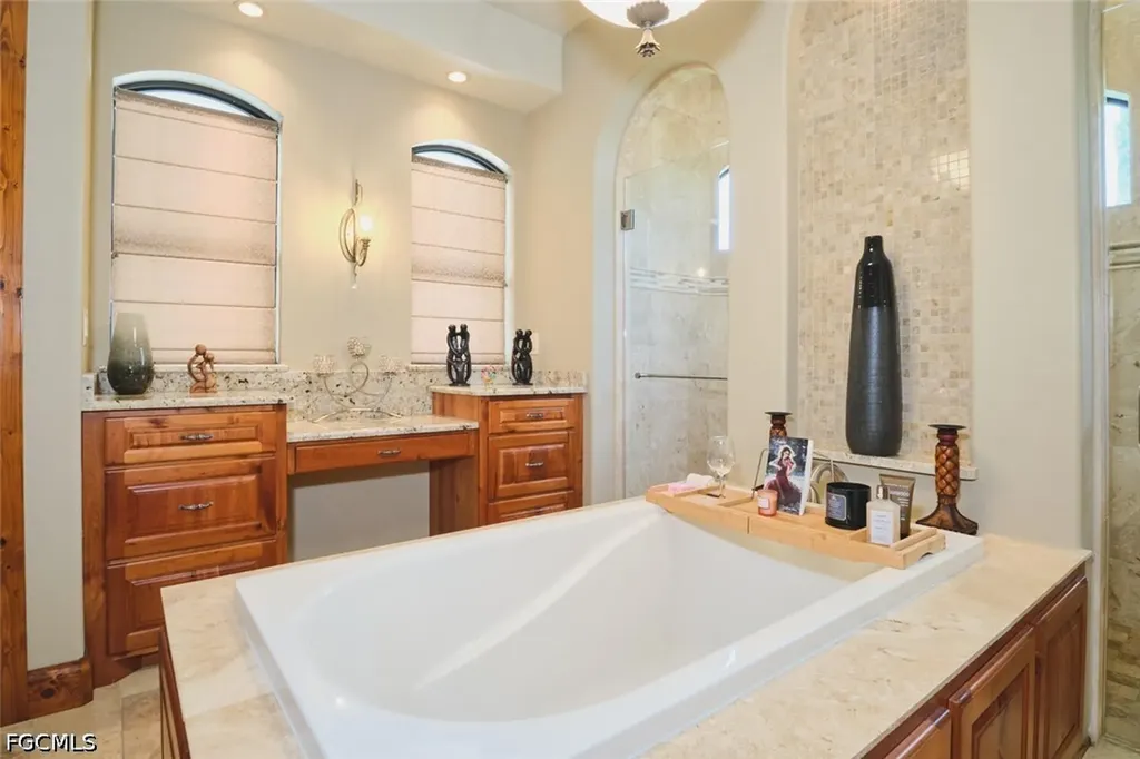 5306 SW 27th Place Cape Coral FL 33914