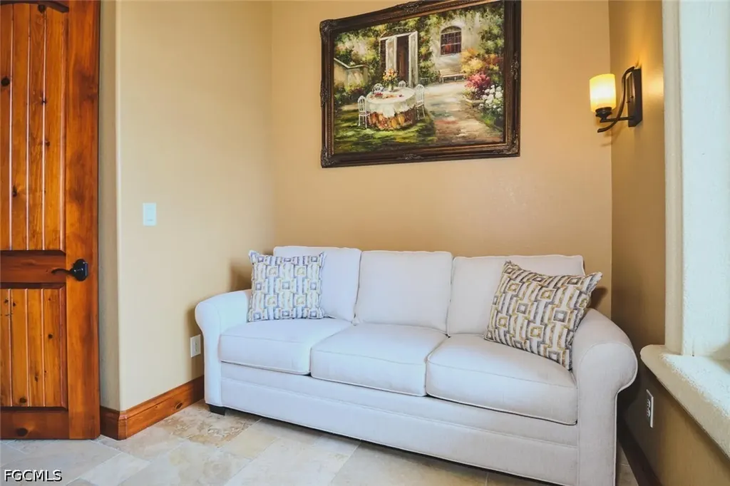 5306 SW 27th Place Cape Coral FL 33914