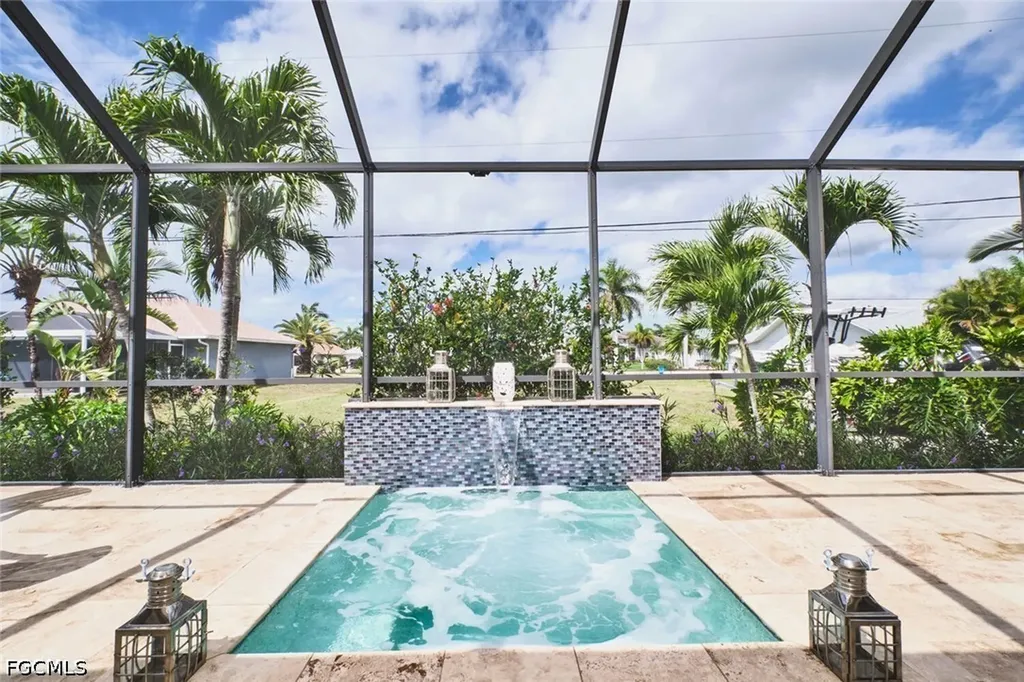5306 SW 27th Place Cape Coral FL 33914