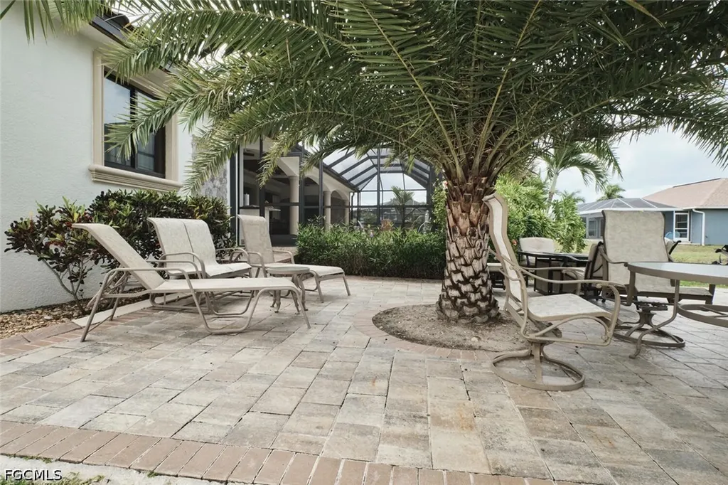 5306 SW 27th Place Cape Coral FL 33914