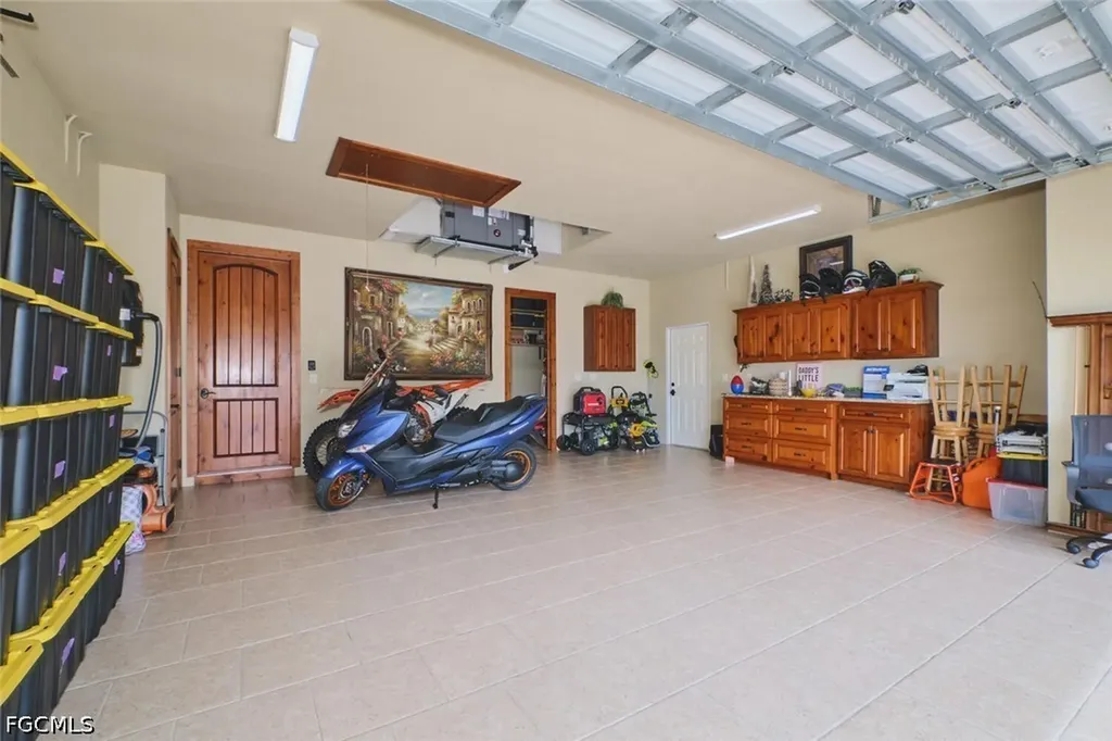 5306 SW 27th Place Cape Coral FL 33914