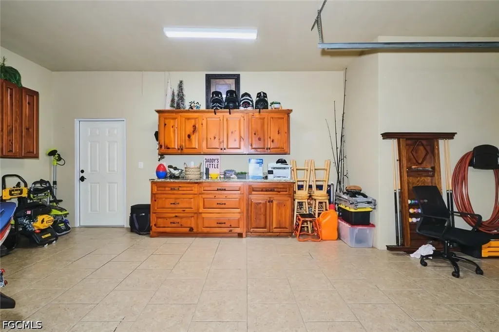 5306 SW 27th Place Cape Coral FL 33914