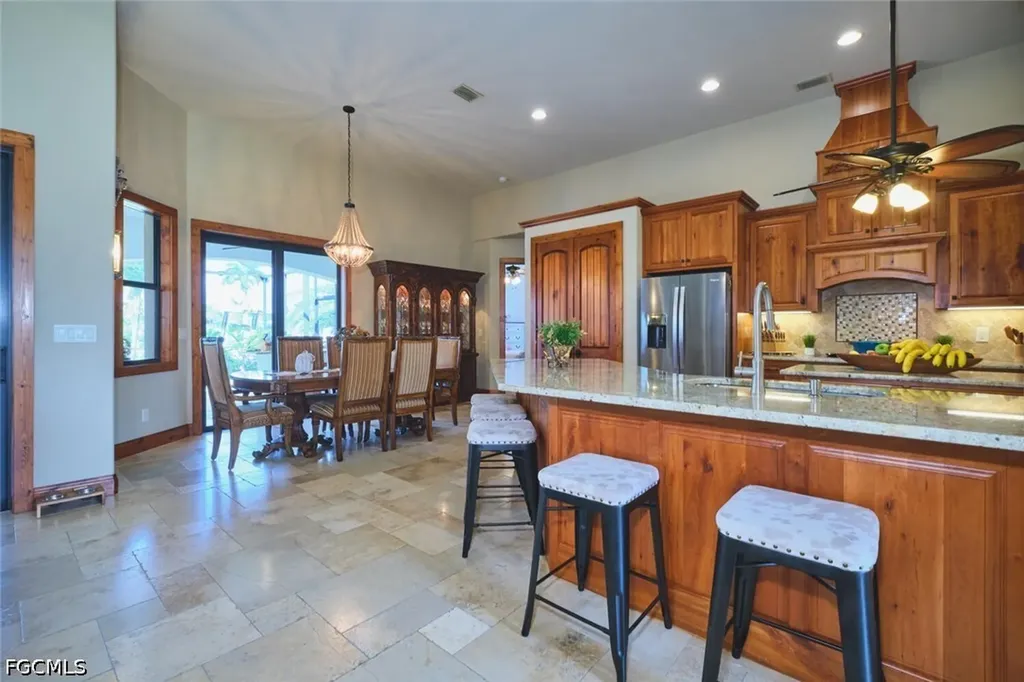5306 SW 27th Place Cape Coral FL 33914