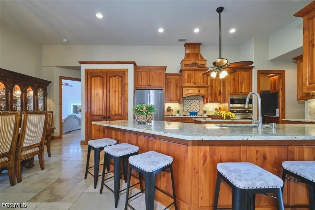 5306 SW 27th Place Cape Coral FL 33914