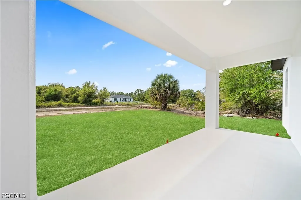 2705 Darlene Place Lehigh Acres FL 33971