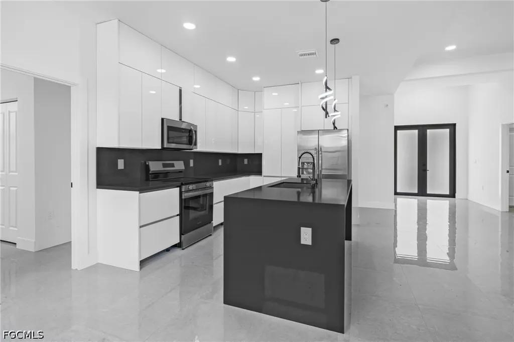 718 Bennington Drive Lehigh Acres FL 33974