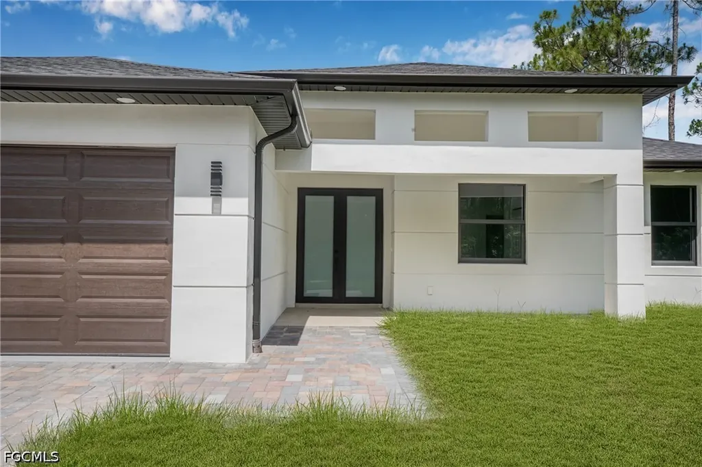 718 Bennington Drive Lehigh Acres FL 33974