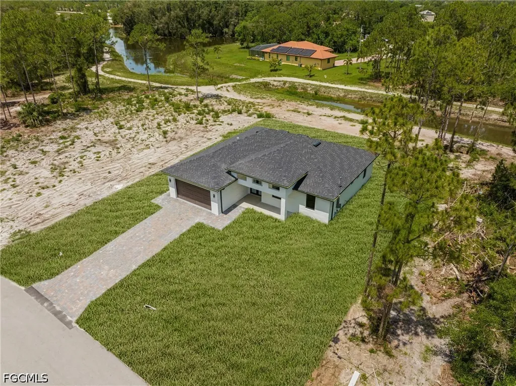 718 Bennington Drive Lehigh Acres FL 33974