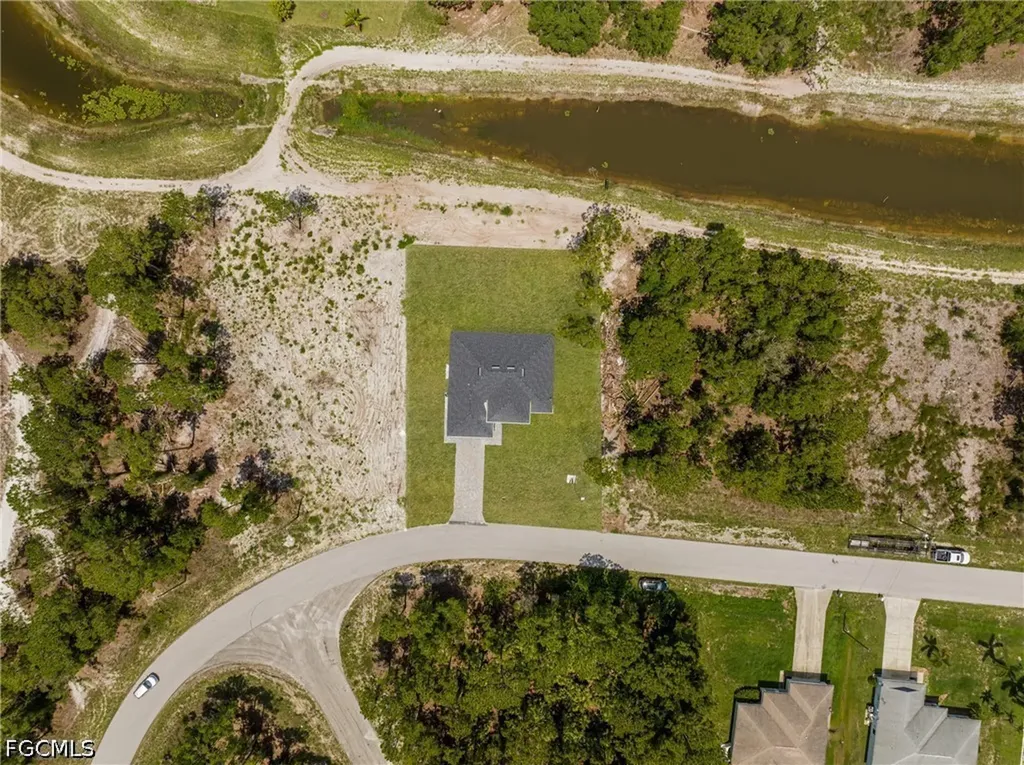 718 Bennington Drive Lehigh Acres FL 33974