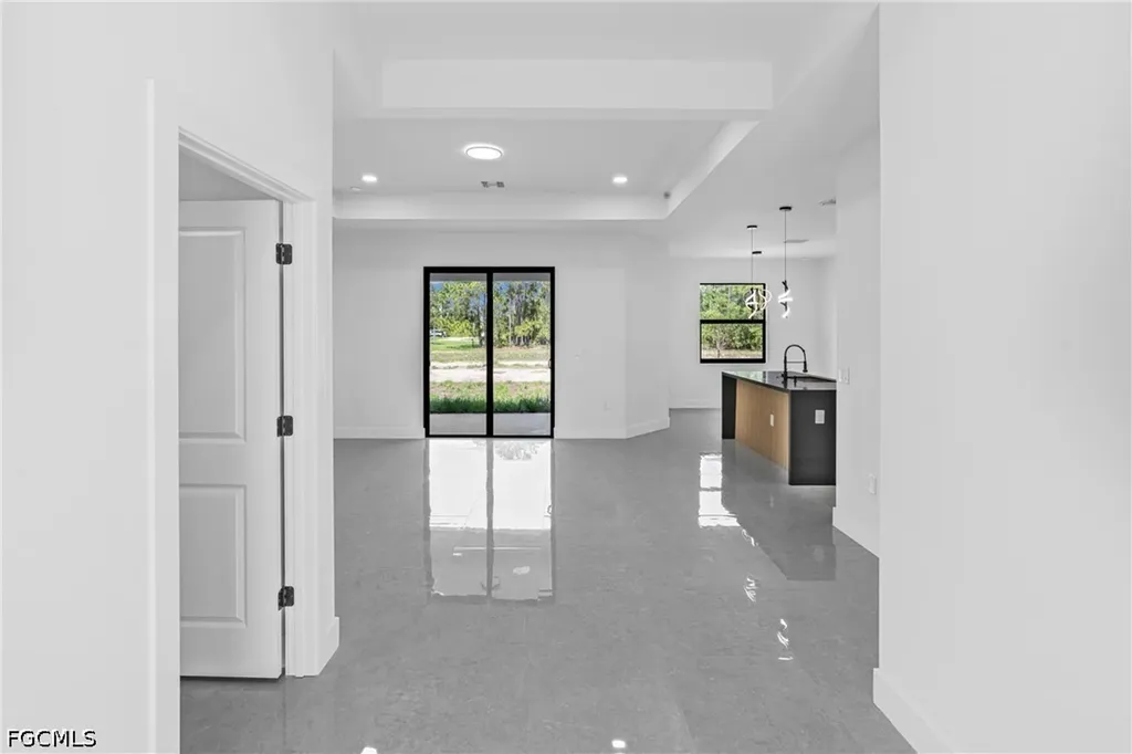 718 Bennington Drive Lehigh Acres FL 33974