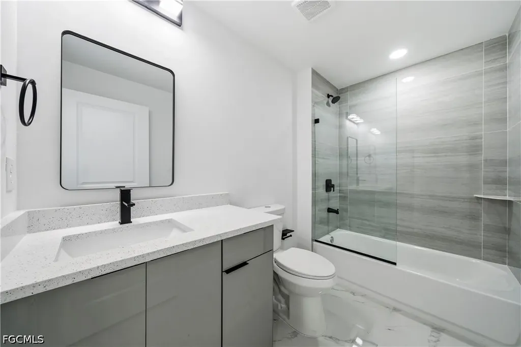1008-1010 Jaguar Boulevard Lehigh Acres FL 33974