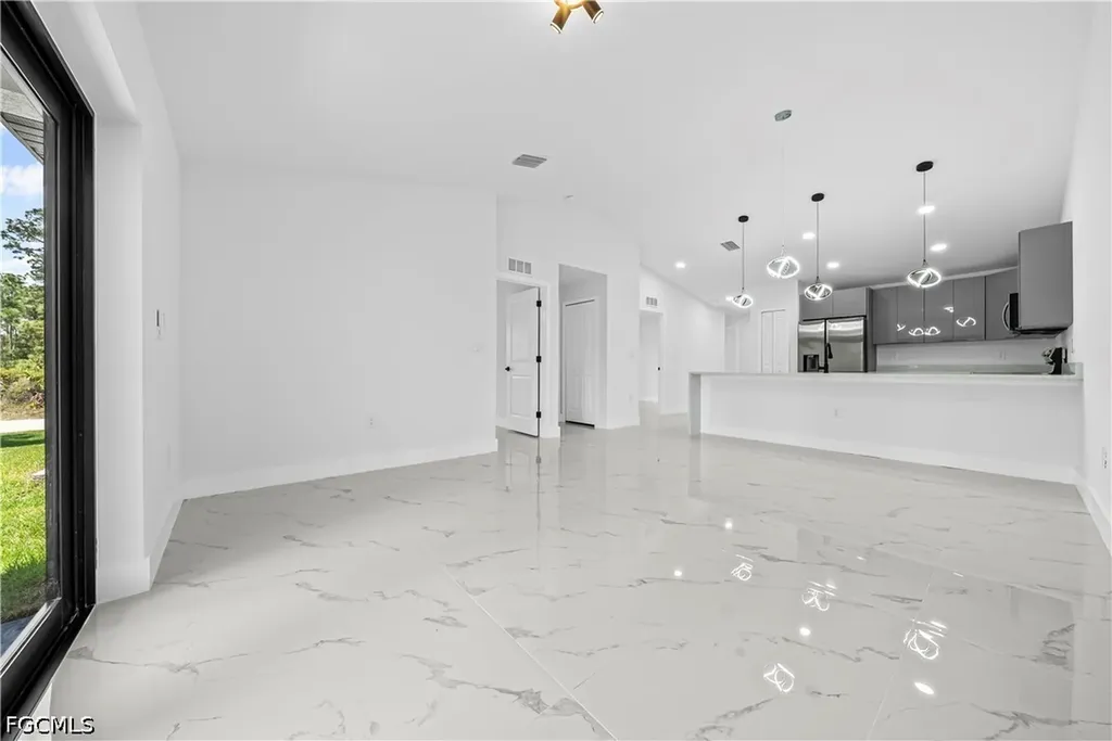 1008-1010 Jaguar Boulevard Lehigh Acres FL 33974