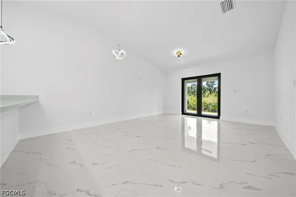1008-1010 Jaguar Boulevard Lehigh Acres FL 33974