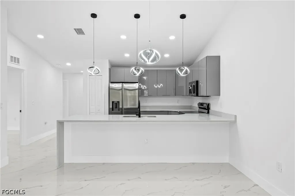 1008-1010 Jaguar Boulevard Lehigh Acres FL 33974