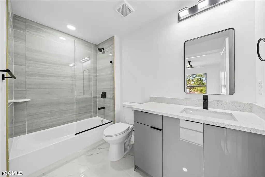 1008-1010 Jaguar Boulevard Lehigh Acres FL 33974