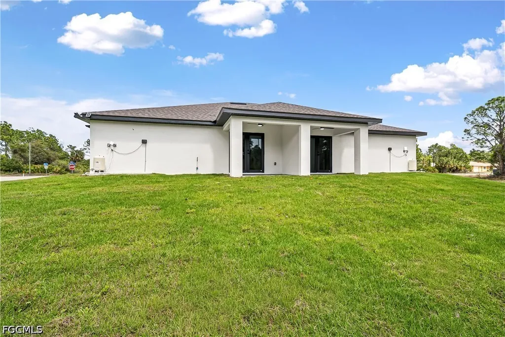 1008-1010 Jaguar Boulevard Lehigh Acres FL 33974