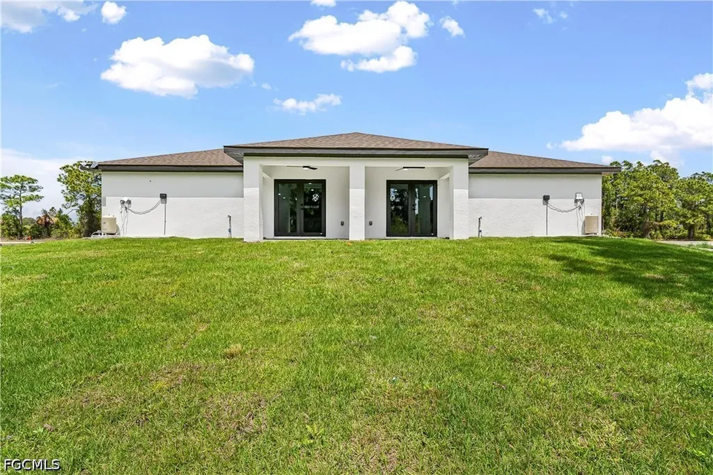 1008-1010 Jaguar Boulevard Lehigh Acres FL 33974