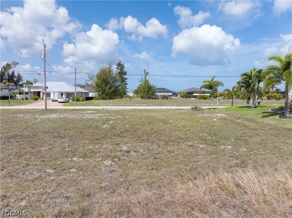 1645 NW 39th Avenue Cape Coral FL 33993