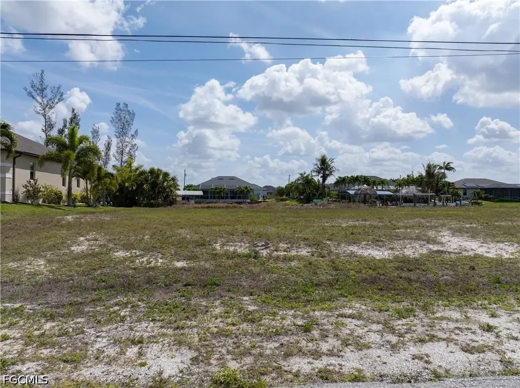 1645 NW 39th Avenue Cape Coral FL 33993