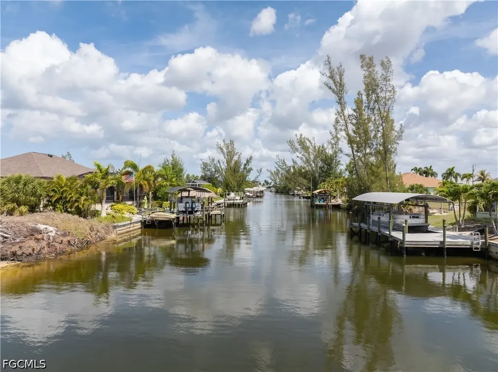 1645 NW 39th Avenue Cape Coral FL 33993