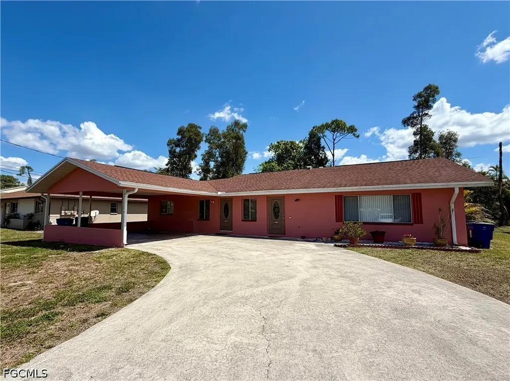 19205/19209 Tangerine Road Fort Myers FL 33967