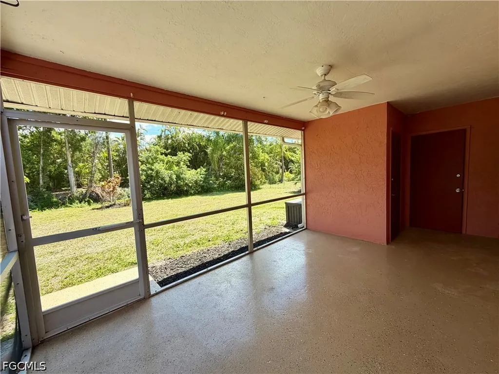 19205/19209 Tangerine Road Fort Myers FL 33967