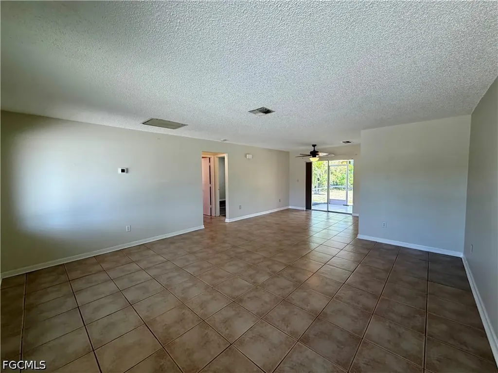 19205/19209 Tangerine Road Fort Myers FL 33967