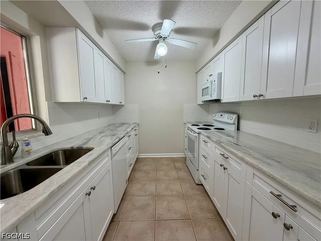 19205/19209 Tangerine Road Fort Myers FL 33967