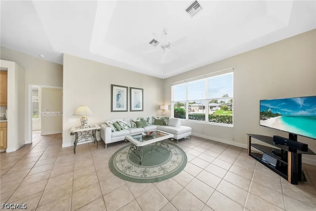 1635 SE 40th Street Cape Coral FL 33904