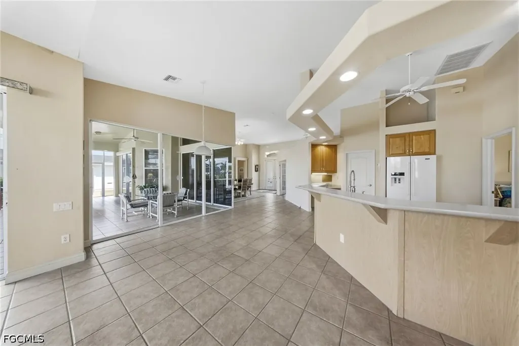 1635 SE 40th Street Cape Coral FL 33904