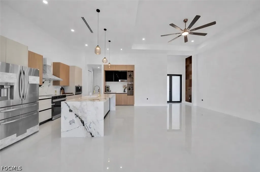 323 NW 11th Terrace Cape Coral FL 33993