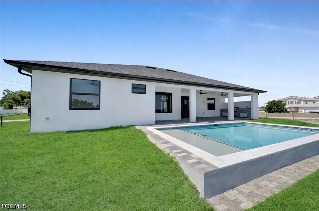 323 NW 11th Terrace Cape Coral FL 33993