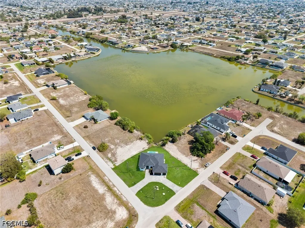 323 NW 11th Terrace Cape Coral FL 33993