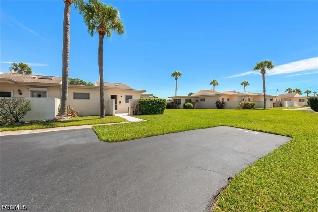 712 Joel Boulevard Lehigh Acres FL 33936