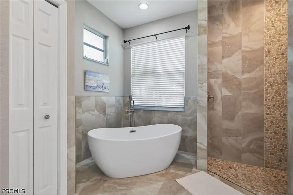 4817 SW 20th Place Cape Coral FL 33914