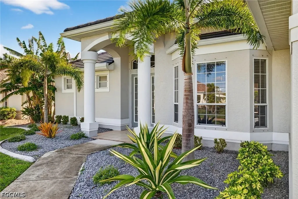 4817 SW 20th Place Cape Coral FL 33914