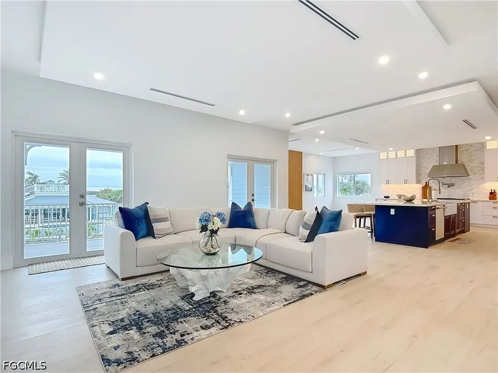 445 Madison Court Fort Myers Beach FL 33931
